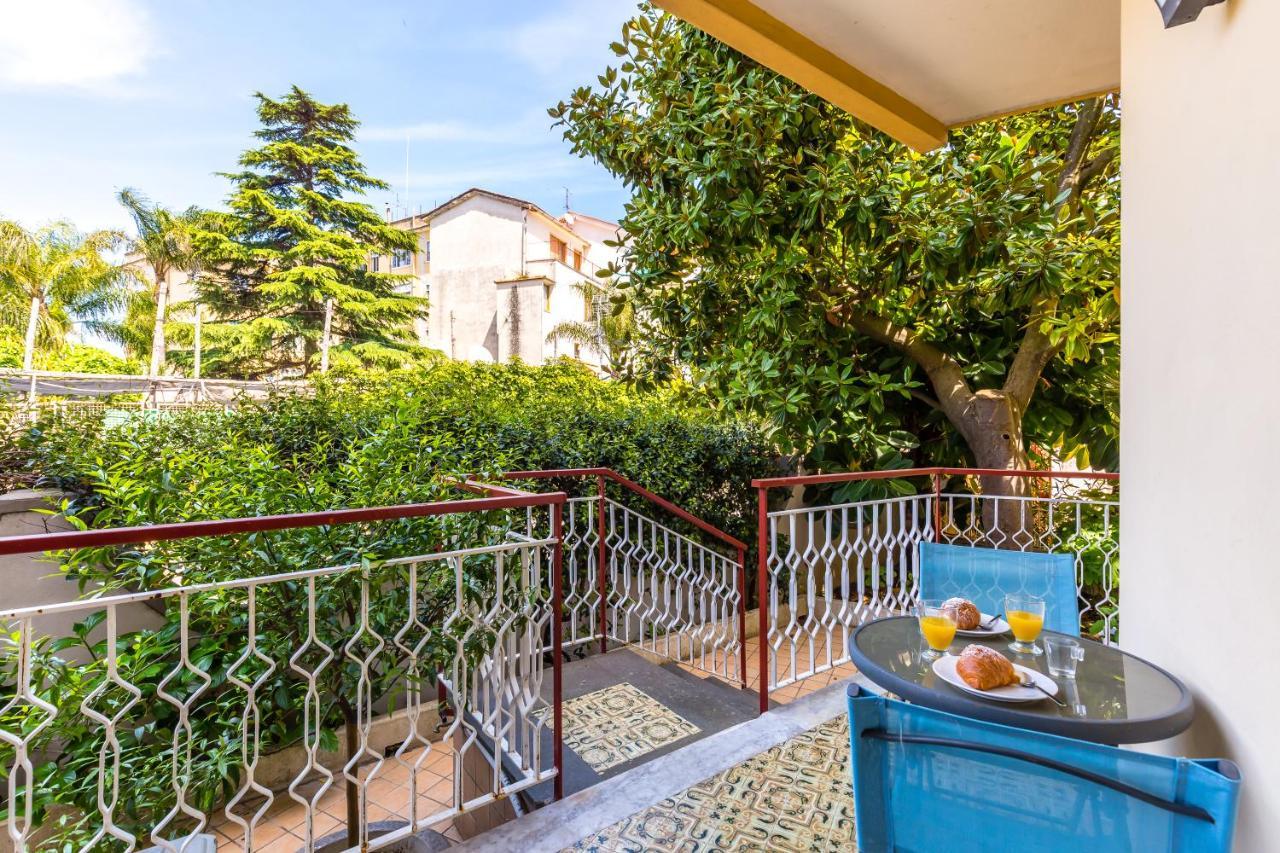 Apartamento Il Riccio Di Mare A 5 Minuti Da Sorrento Sant'Agnello Exterior foto