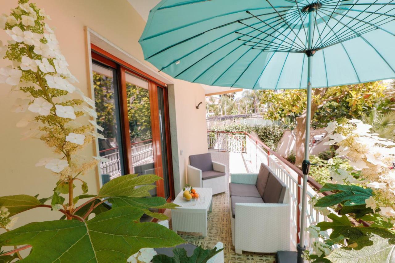 Apartamento Il Riccio Di Mare A 5 Minuti Da Sorrento Sant'Agnello Exterior foto